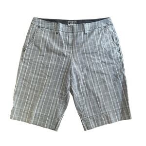 New York & Co Manhattan Chino Shorts for Women Size 8 Blue Grey Plaid in Color